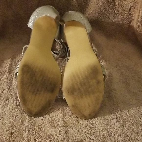 Shoes - Picture 5 of 5